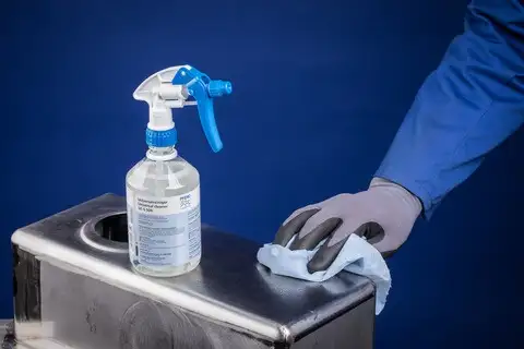 Detergente universale UC-S 500 contenuto 500 ml in bombola spray 2