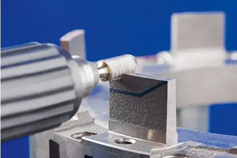 Fresa metallo duro per uso professionale STEEL cilindrica con testa a sfera WCR Ø 12x25 mm, gambo Ø 6 mm per acciaio 3